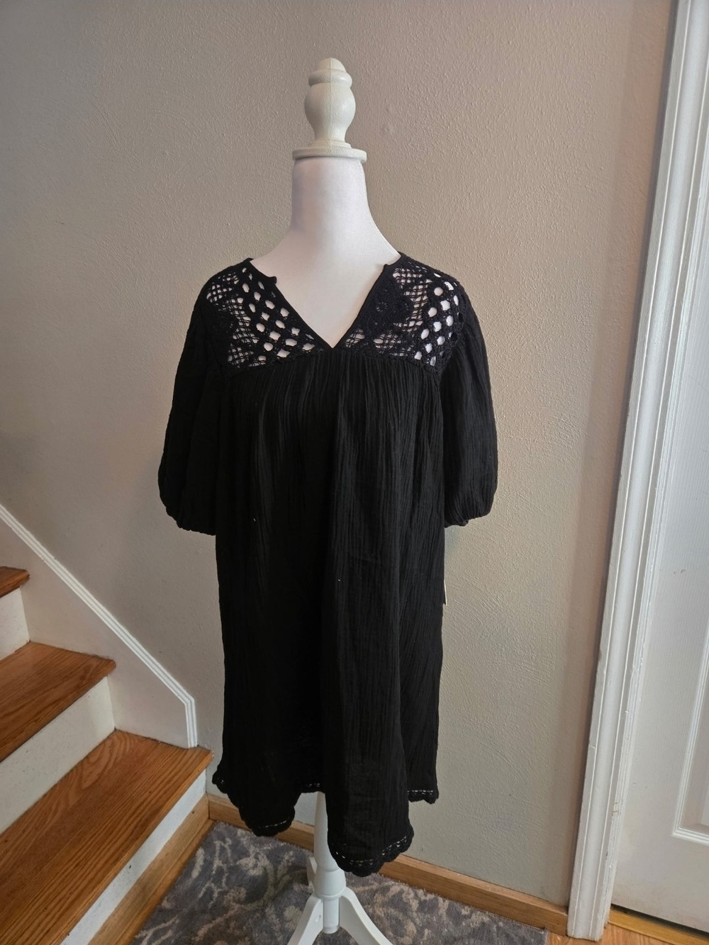 Tuckernuck Hyacinth House Black Crochet Diana Mini Dress Womens Size Medium